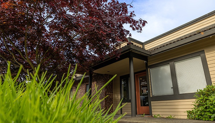 Front entrance of Kent Washington dental office