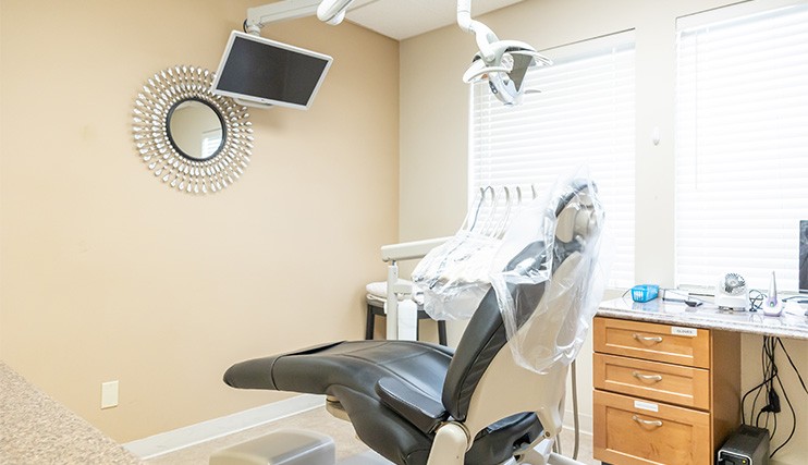 Dental treatment chair