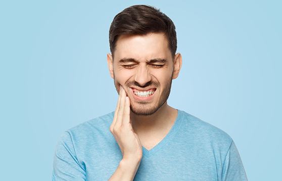 a man in Kent experiencing a failed dental implant
